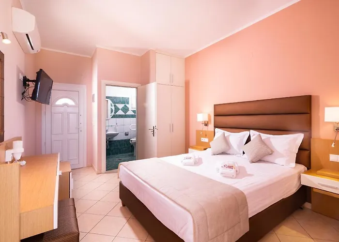 Sunny Thassos クリッシ・アモウディア