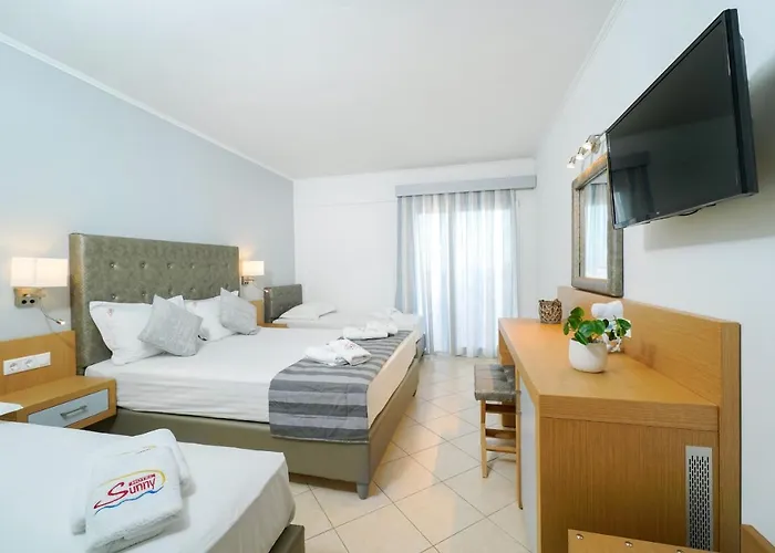 Sunny Thassos 2* クリッシ・アモウディア