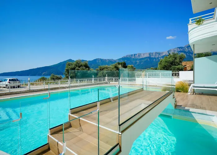 Sunny Thassos 2* クリッシ・アモウディア